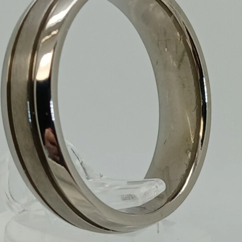 Vintage Mens Titanium 6mm Comfort Fit Band Ring Size 10 Brushed Polished Silver